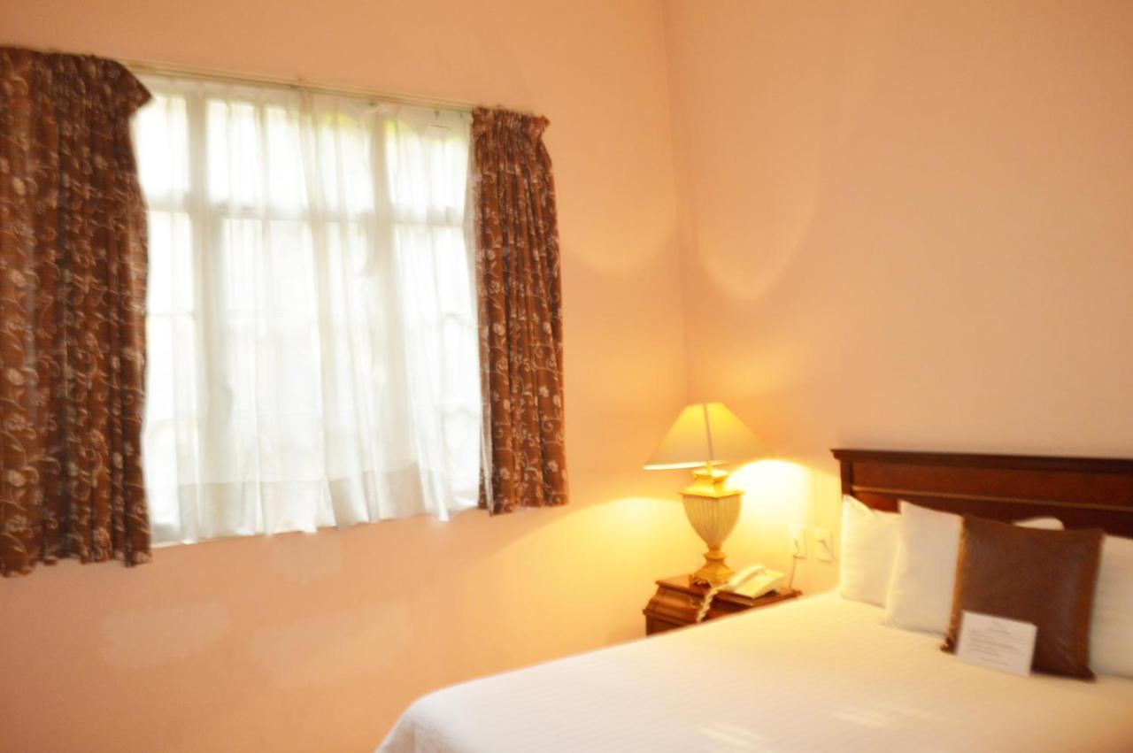 Hotel Real Salamanca Мехико Номер фото